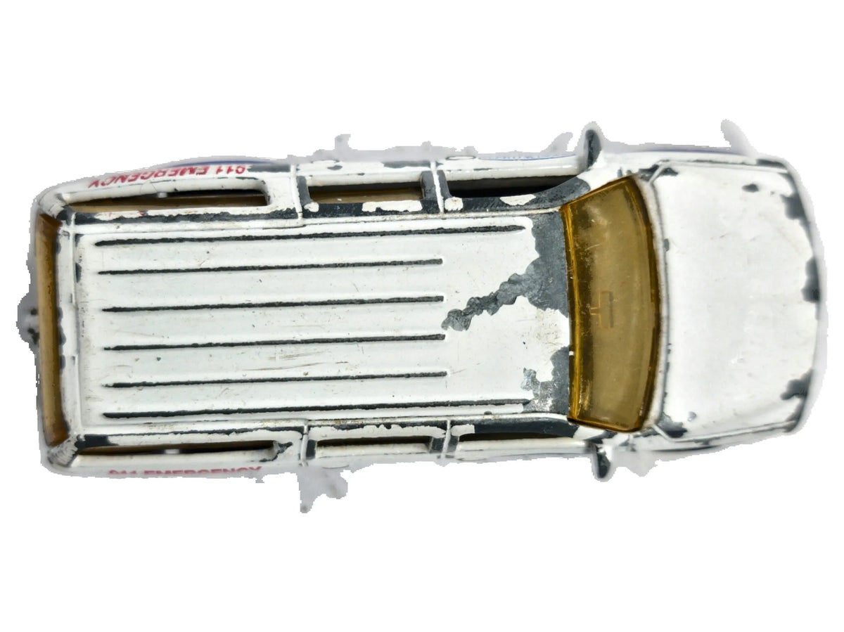 Chevrolet Suburban Matchbox 1999 1:76 911 EMERGENCY Pogotowie ratunkowe – zdjęcie 8