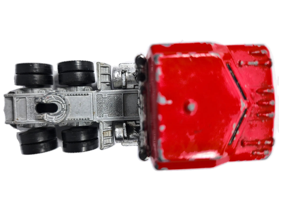 Ciągnik Siodłowy Kenworth K100 Aerodyne Yatming Czerwony 1:64 – zdjęcie 8