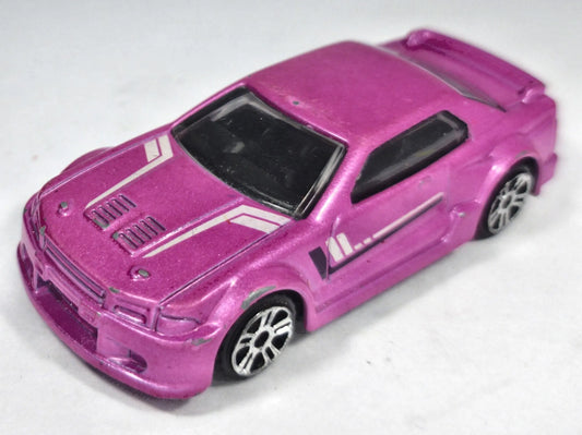 Nissan Skyline GT-R Różowy 1:64 – zdjęcie 2