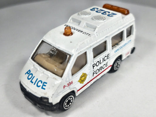 FORD TRANSIT MK1 POLICE P-336, McToy 1992, Die cast, Biały, 1:49, Resoraki – zdjęcie 2