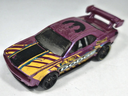 Dodge Challenger Drift Car Hot Wheels 2006 1:64 SODA Luzak Fioletowy – zdjęcie 2