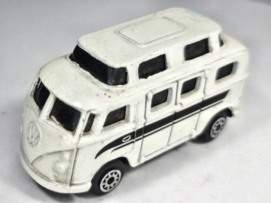VW CAMPER Maisto Biały 1:64 – zdjęcie 2