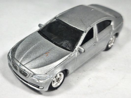 BMW 535I Welly 1:64 Luzak Srebrny – zdjęcie 2