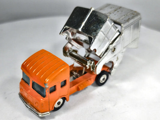 Śmieciarka KARRIER REFUSE COLLECTOR Corgi 1964 1:70 Made in England – zdjęcie 2