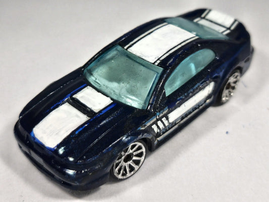 '99 Mustang Hot Wheels 1998 Granatowy 1:64 – zdjęcie 2