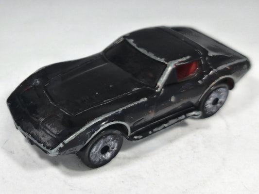 Chevrolet Corvette C3 Matchbox 1968 Lasers 1:64 Made in England Garbus – zdjęcie 2