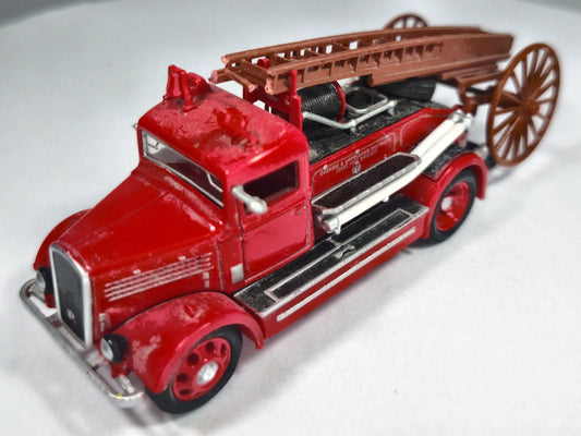 1938 DENNIS LIGHT FOUR, AmerCom 1938, Die cast, Czerwony, 1:64, Resoraki – zdjęcie 2