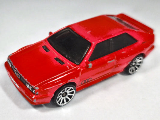 '87 Audi Quattro Hot Wheels 2023 Mainline 1:64 Luzak Czerwony – zdjęcie 2