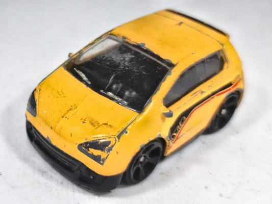 AT2 City Concept Car Fastlane 2013 1:74 Luzak Żółty – zdjęcie 2