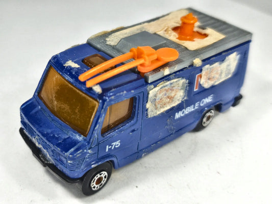Mercedes-Benz T1 Tv News Truck Matchbox 1989 Superfast 1:64 "Kaczka" – zdjęcie 2