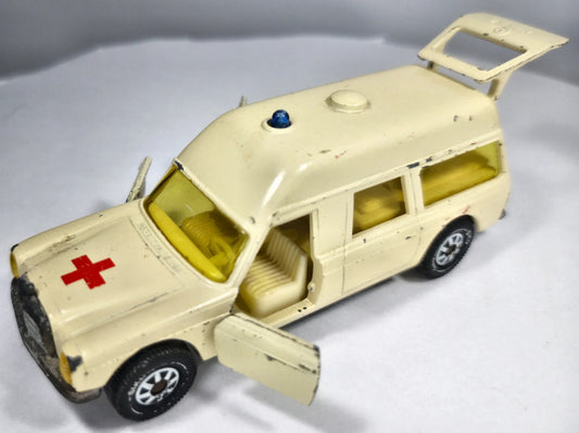 Ambulans MERCEDES-BENZ BINZ-EUROP 1200L SIKU '75 Krem 1:43 Made in Germany – zdjęcie 2