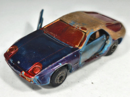 Porsche 928 Matchbox 1979 Superfast 1:64 Made in England Luzak Custom ART – zdjęcie 2