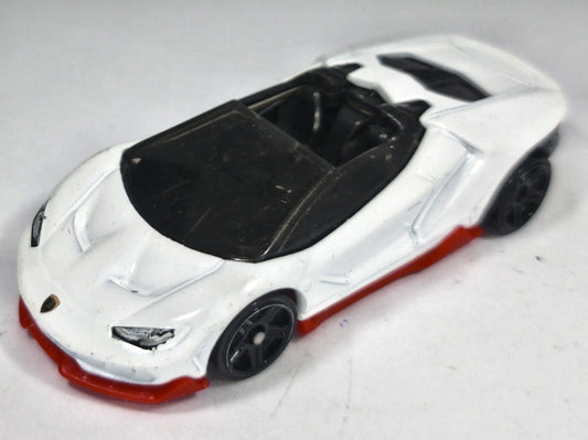 Lamborghini Centenario Hot Wheels 2018 Mainline 1:64 Luzak Biały – zdjęcie 2