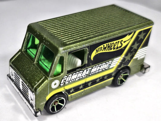 COMBAT MEDIC Wojsko Hot Wheels 1975 Oliwkowy 1:64 – zdjęcie 2