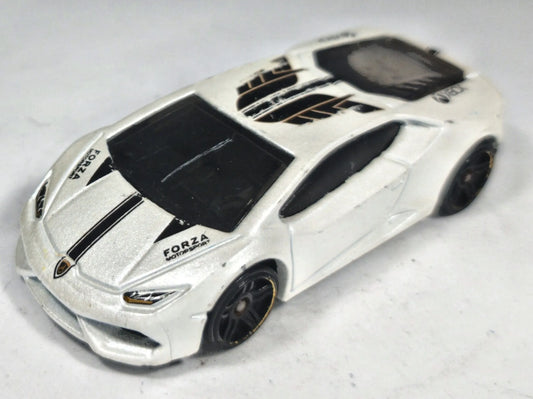 Lamborghini Huracán LP 610-4 Hot Wheels 2014 HW EXOTICS 1:64 Luzak Biały – zdjęcie 2