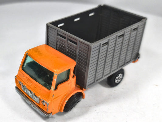Dodge Truck Matchbox Regular Wheels 1:64 Made in England Ciężarówka Luzak – zdjęcie 2