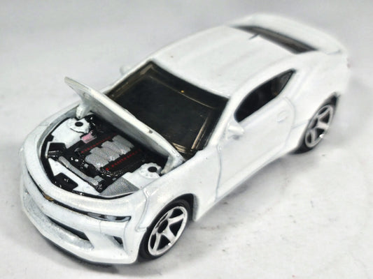 '18 Chevy Camaro SS Matchbox 2018 Moving Parts 1:64 Luzak Biały – zdjęcie 2