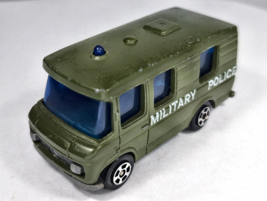 MERCEDES MILITARY POLICE Wojsko Playart '70 Oliwkowy Wojskowy 1:60 2xMetal – zdjęcie 2