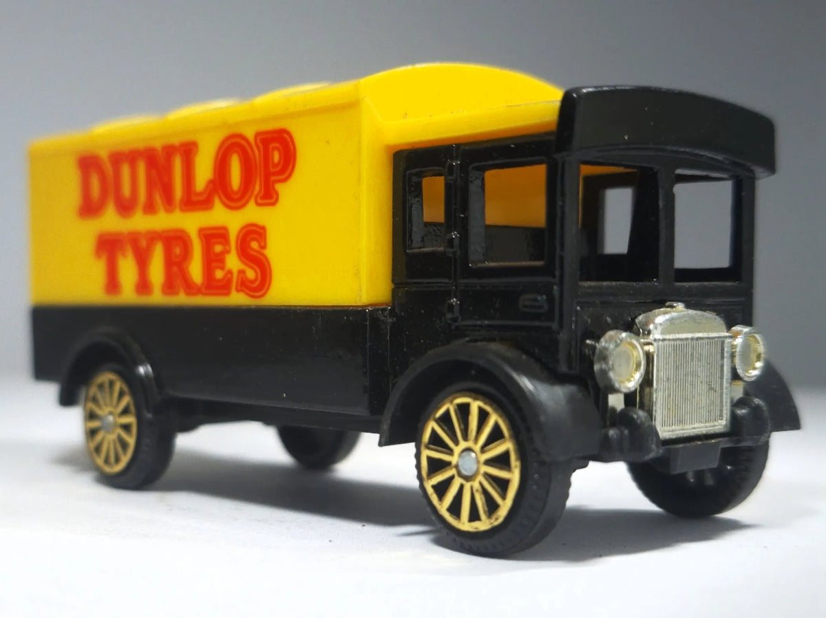 DUNLOP TYRES VAN, Corgi Village, Made in England, Die cast Y12, Żółty, 1:64 – zdjęcie 9