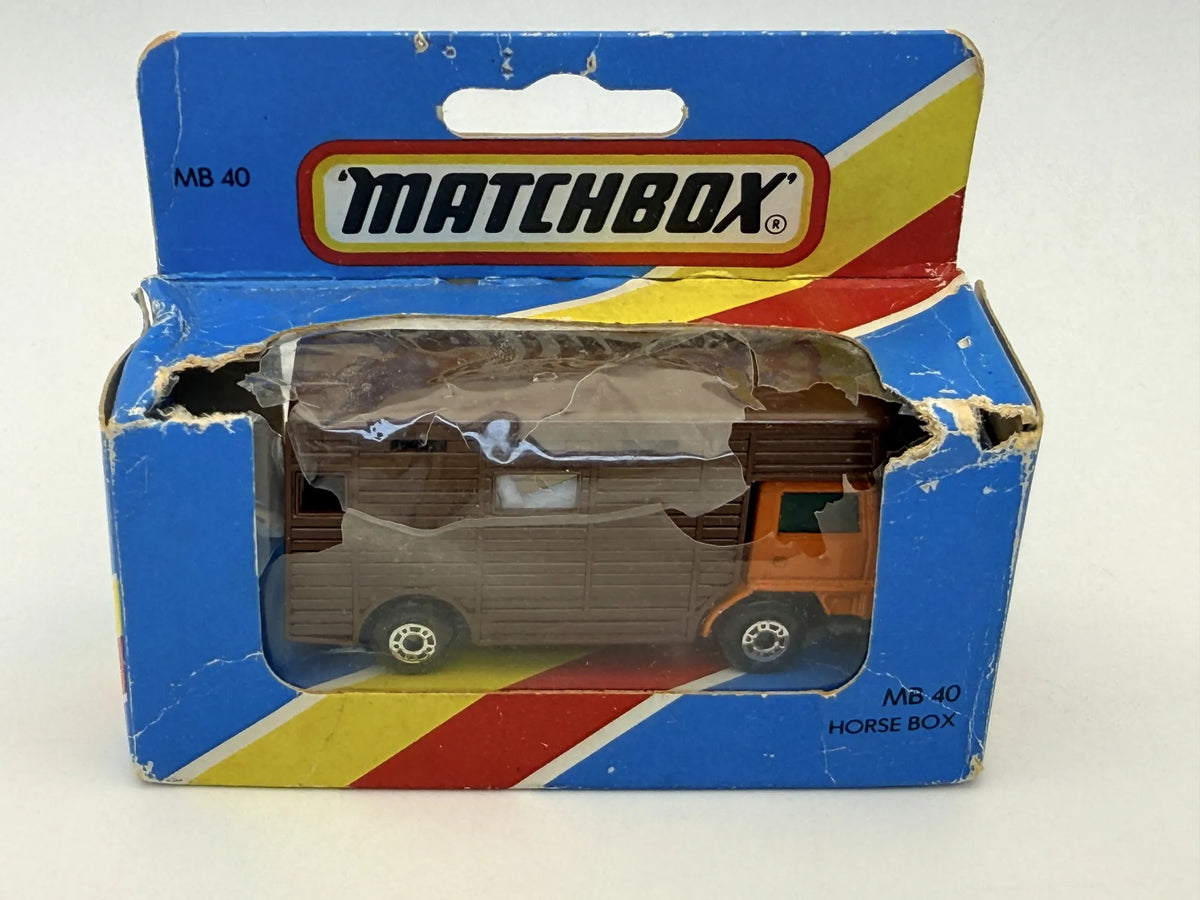 Ciężarówka HORSE BOX Matchbox 1983 Brązowy 1:64 Made in England – zdjęcie 7