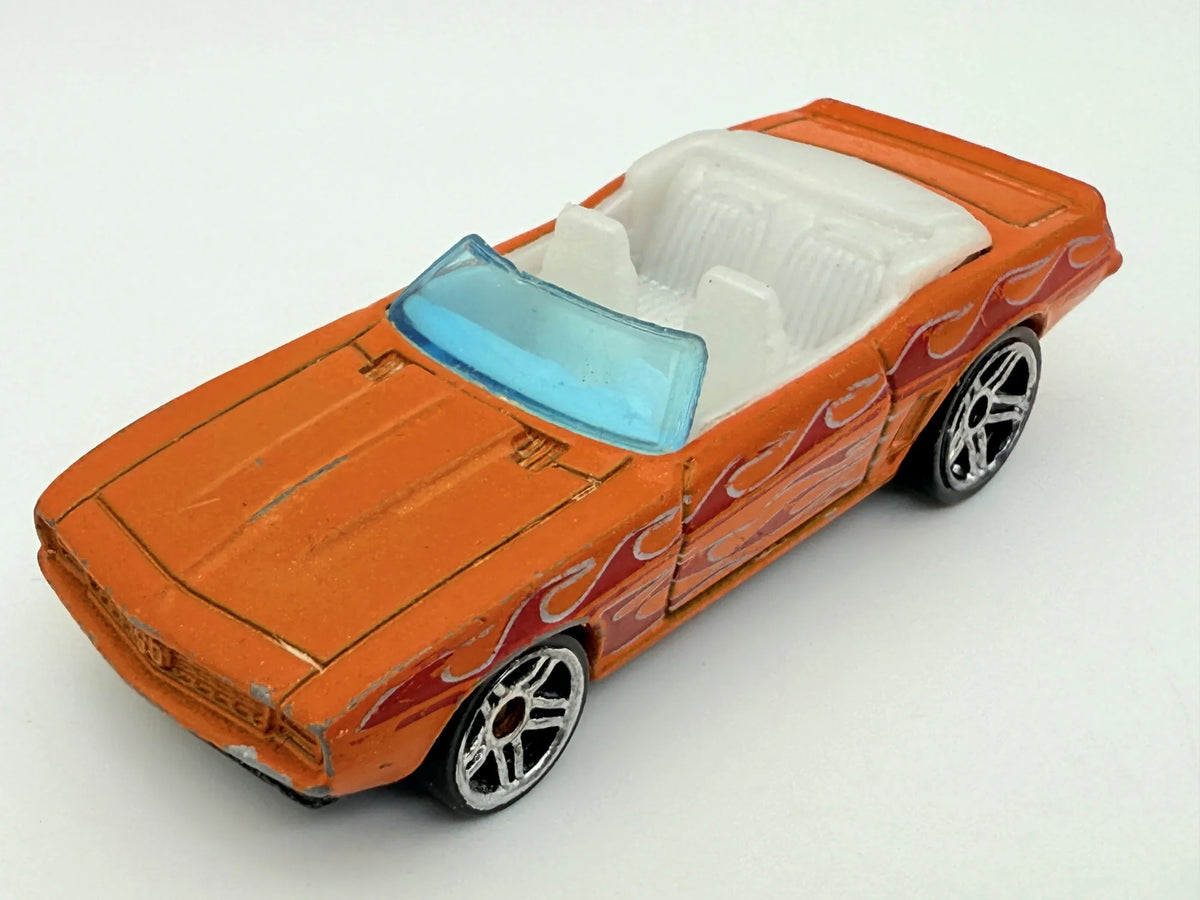 '69 Camaro Hot Wheels Pomarańczowy 1:64 – zdjęcie 9
