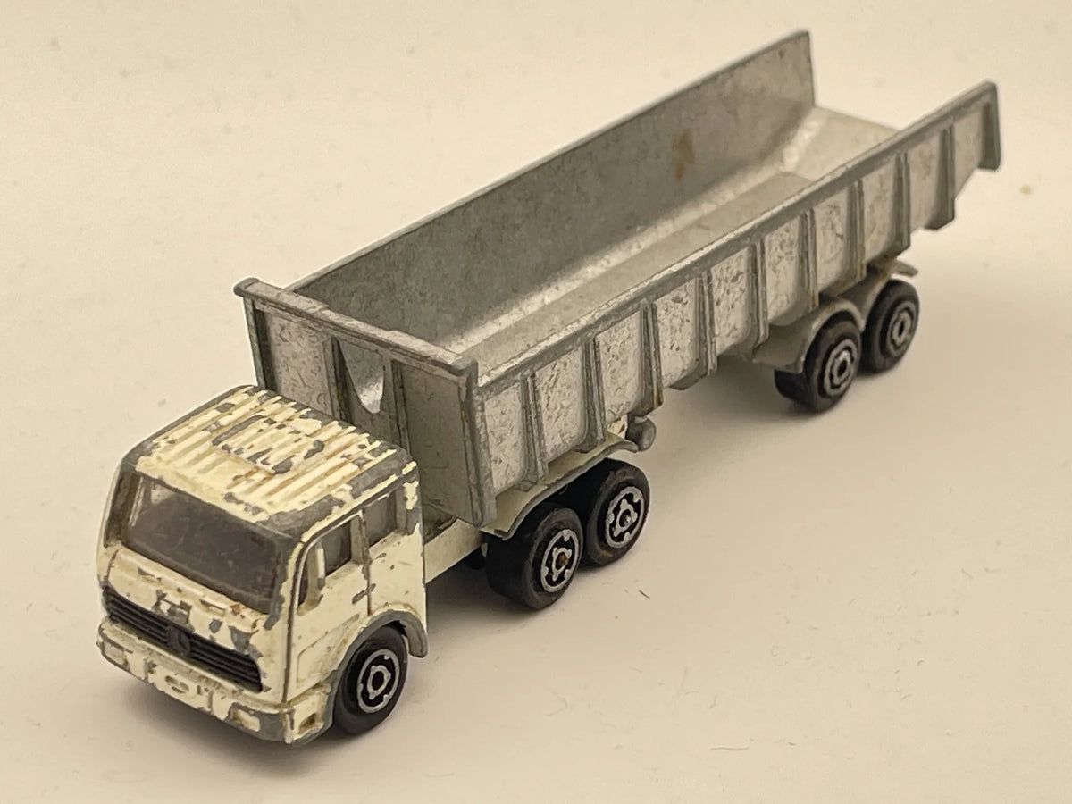 MERCEDES 2232, Majorette, Made in France, Die cast No.314, Biały, 1:100 – zdjęcie 10