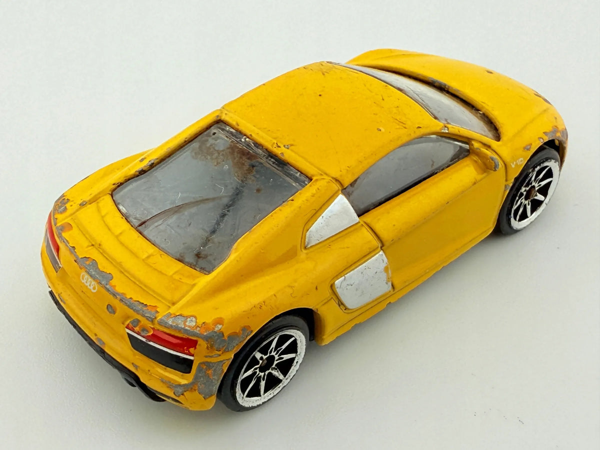 Audi R8 Audi Żółty 1:64 – zdjęcie 8