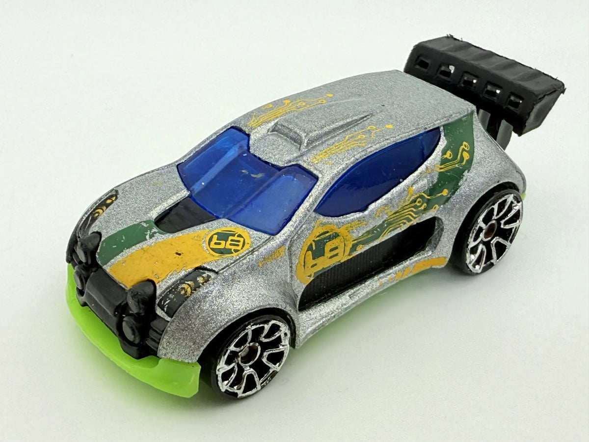 Samochód Wyścigowy Hot Wheels Srebrny 1:64 – zdjęcie 9