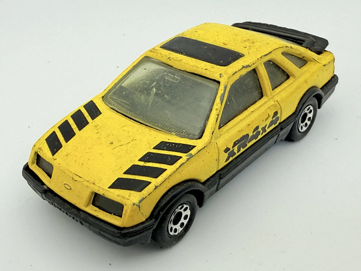 SIERRA XR4 Matchbox 1983 Żółty 1:58 Made in Macau 2xMetal – zdjęcie 8
