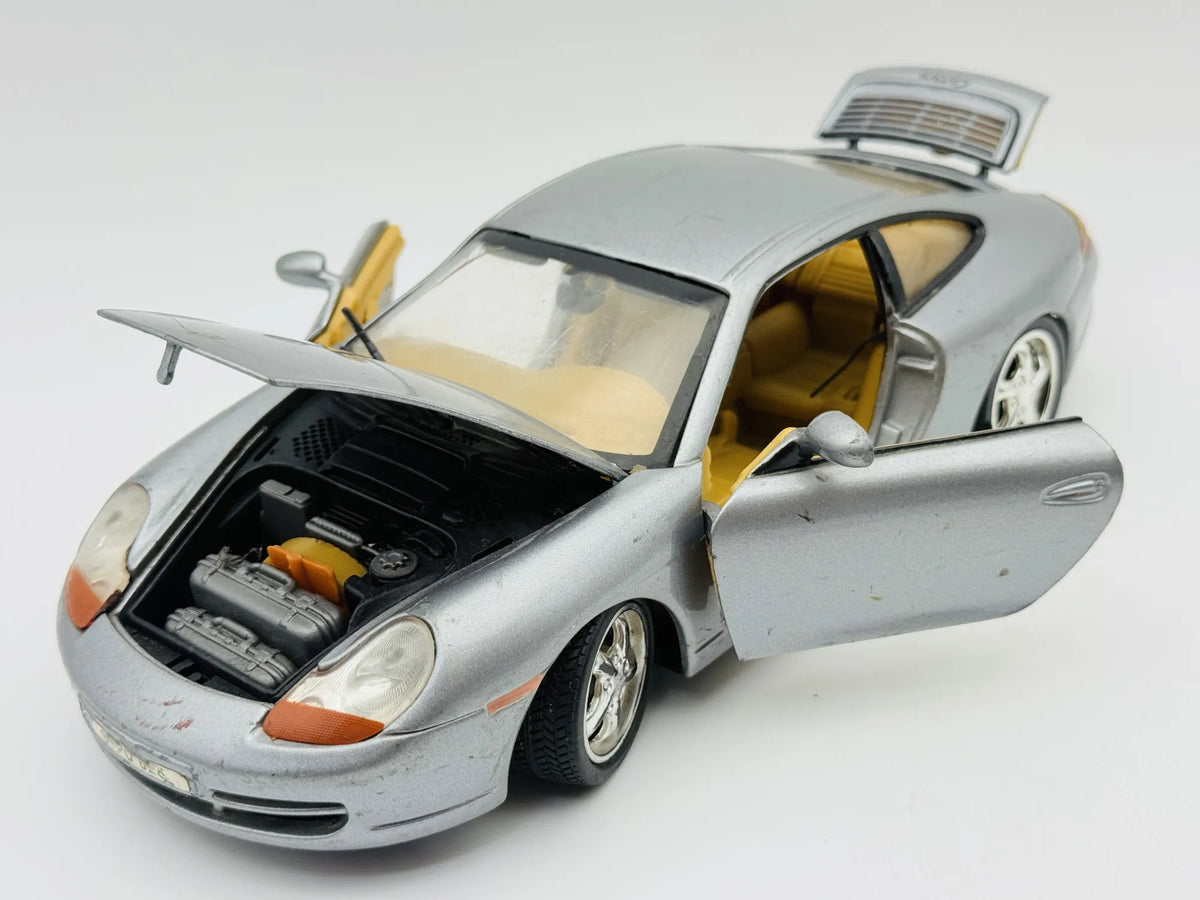 Porsche 911 Carrera 996 Welly 1999 1:18 Luzak Srebrny – zdjęcie 9