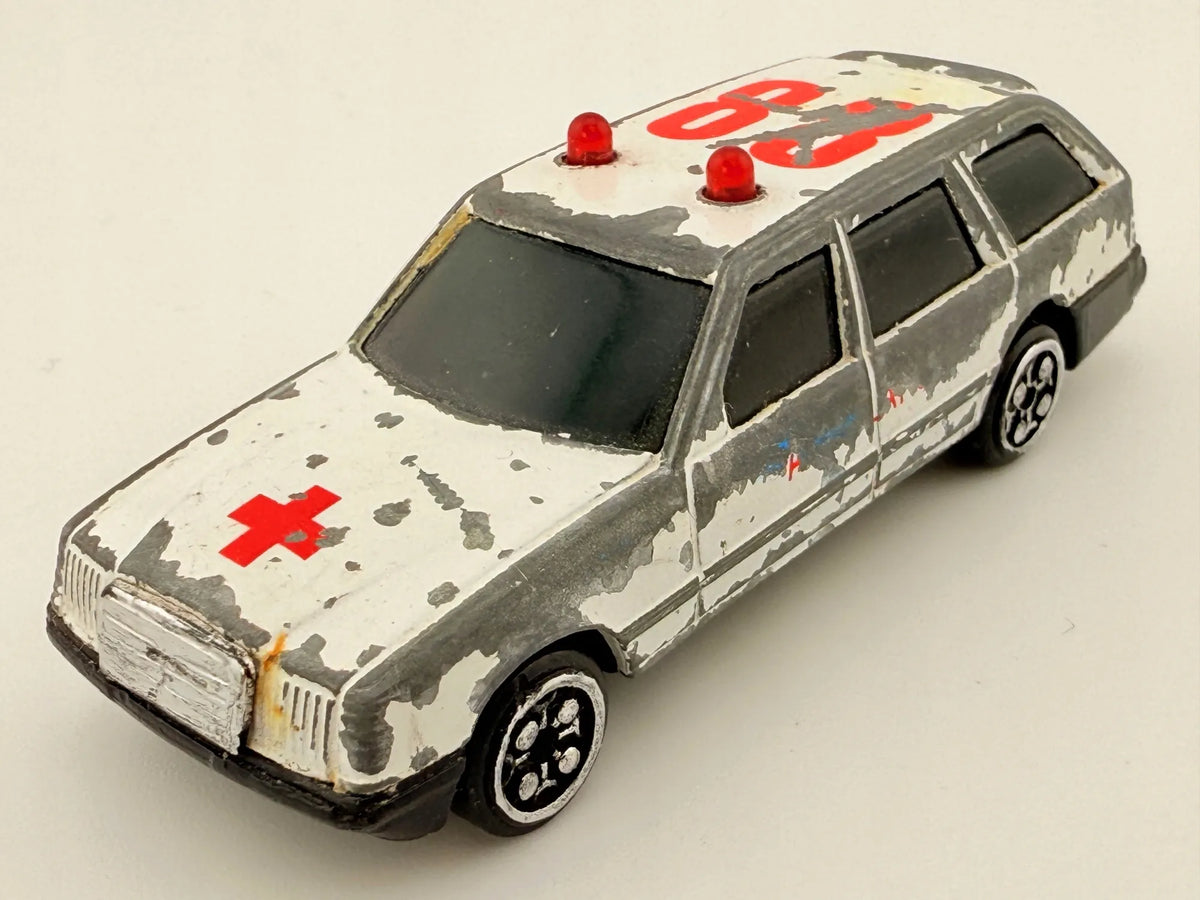AMBULANCE, Resoraki, Die cast 8917, Biały, 1:64 – zdjęcie 10