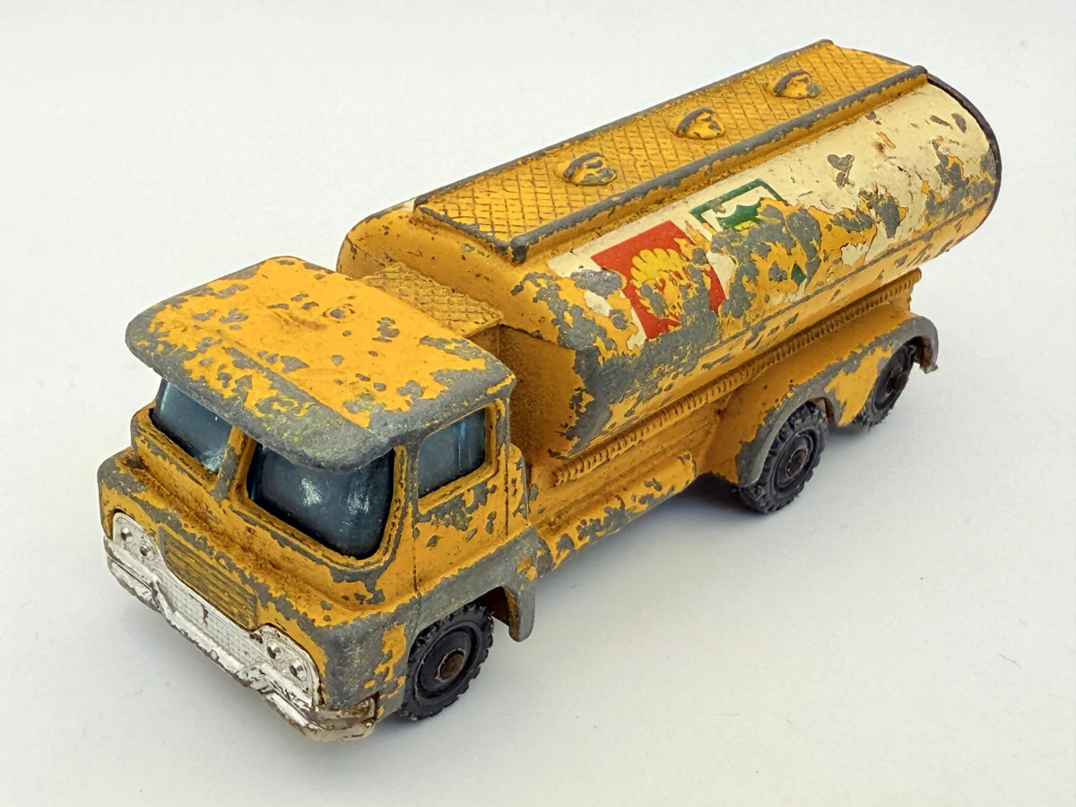 Guy Warrior Tanker Żółta 1:64 Made in Wielka Brytania – zdjęcie 8