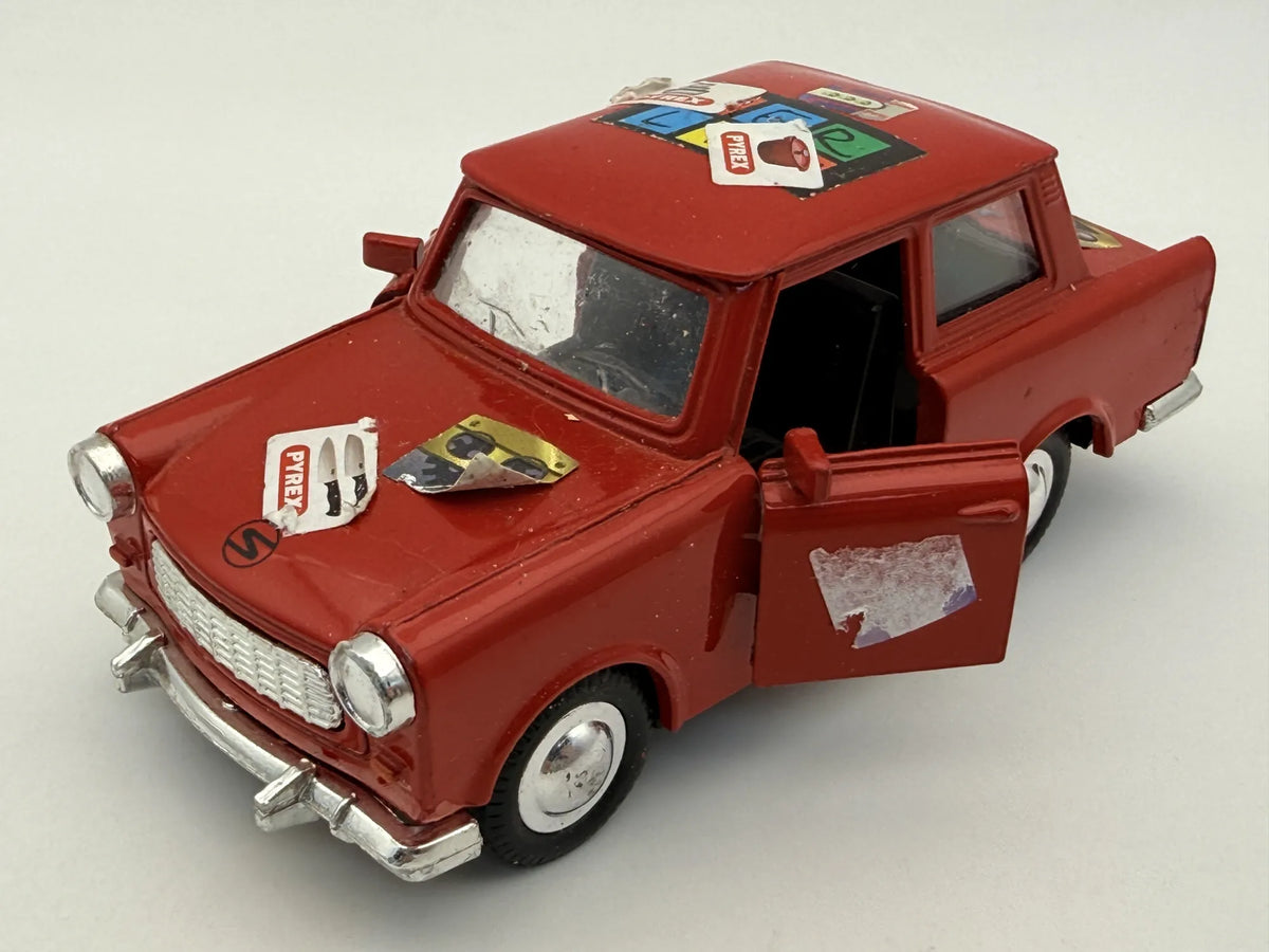 Trabant 601 Schuco '90 Czerwony 1:30 – zdjęcie 8
