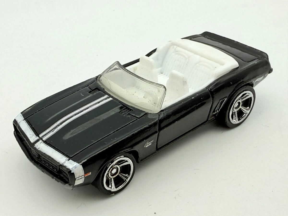 1969 Camaro Hot Wheels Czarny 1:64 – zdjęcie 9