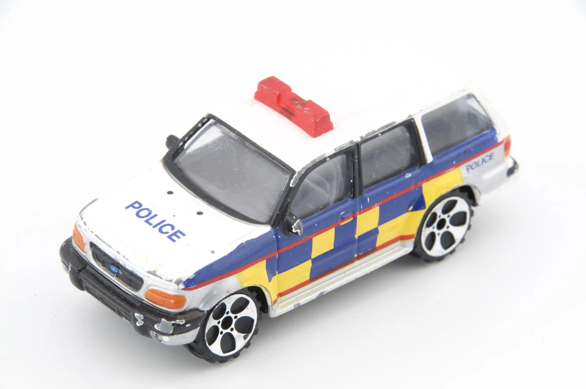 Ford Explorer Police Tonka Biały 1:64 – zdjęcie 8
