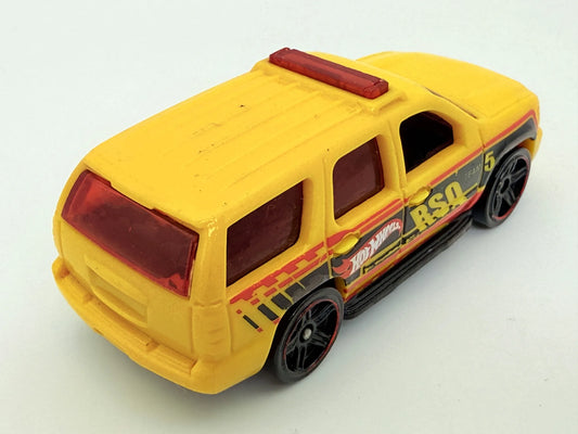 '07 Chevy Tahoe Hot Wheels Żółty 1:64 – zdjęcie 2