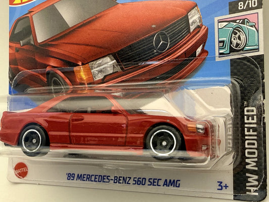 '89 MERCEDES-BENZ 560 SEC AMG HW Modified Hot Wheels 2024 Czerwony 1:64 – zdjęcie 2