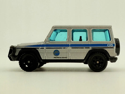 Mercedes-Benz G-Class Matchbox 2017 Srebrny 1:64 – zdjęcie 2
