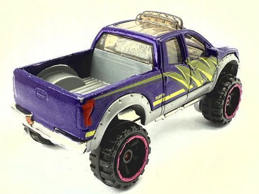 Toyota Tundra Hot Wheels 2011 Fioletowy 1:64 – zdjęcie 2
