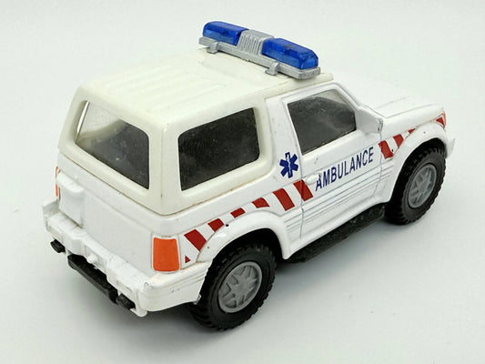 Mitsubishi Pajero Ambulance Hongwell 1:43 Ambulans Biały – zdjęcie 2