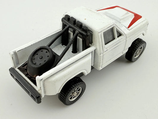 Ford F-150 Baja PICKUP TRUCK, Maisto, Die cast, Biały, 1:64, Resoraki – zdjęcie 2