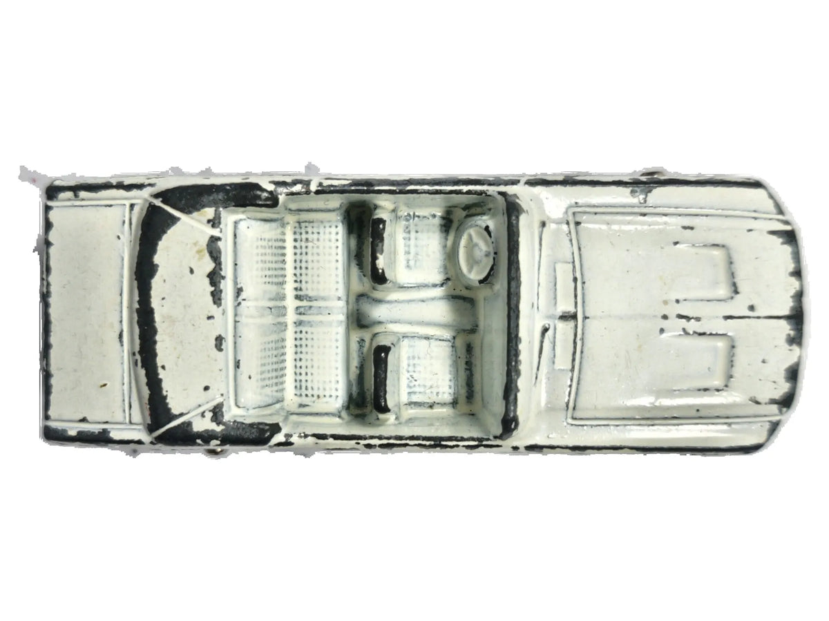 MUSTANG Kabriolet Marx '60 Biały 1:64 – zdjęcie 8