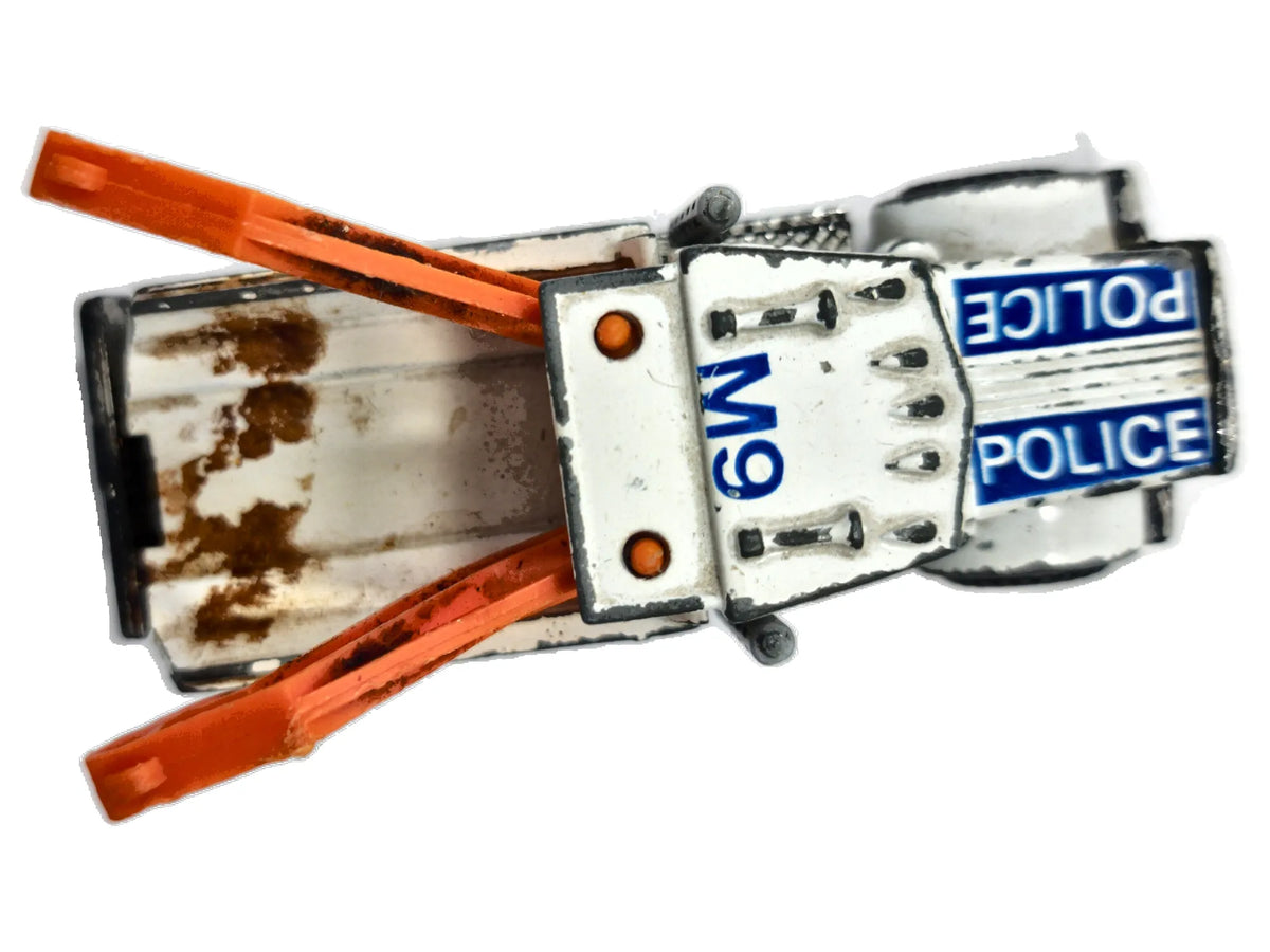 Peterbilt Matchbox 1981 Superfast 1:80 Ciężarówka POLICE Luzak Policja – zdjęcie 8
