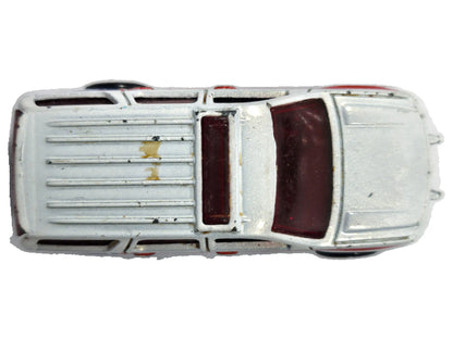 '07 CHEVY TAHOE Hot Wheels Biały 1:53 – zdjęcie 8