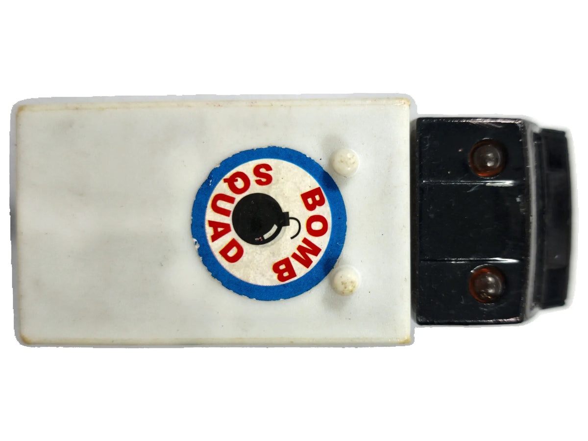 BOMB SQUAD JAK MERCEDES VAN, Nico 1983, Die cast 8021 Czarny 1:55, Resoraki – zdjęcie 8