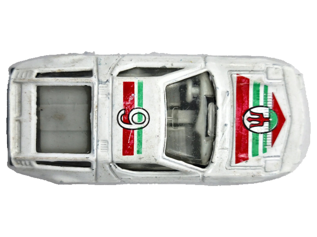 Maserati Bora Superfast Summer Biały 1:64 – zdjęcie 8