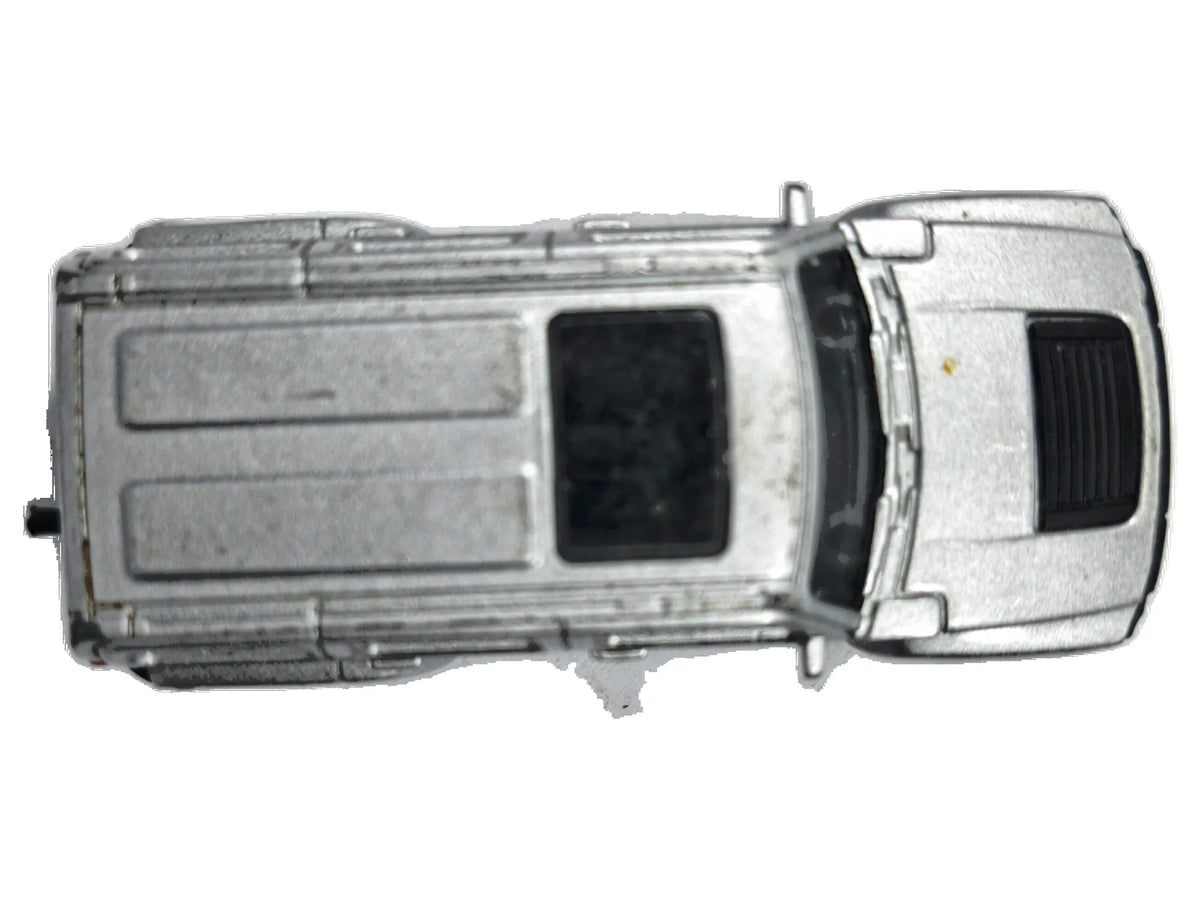 Hummer H2 Welly 1:64 Luzak Srebrny – zdjęcie 8