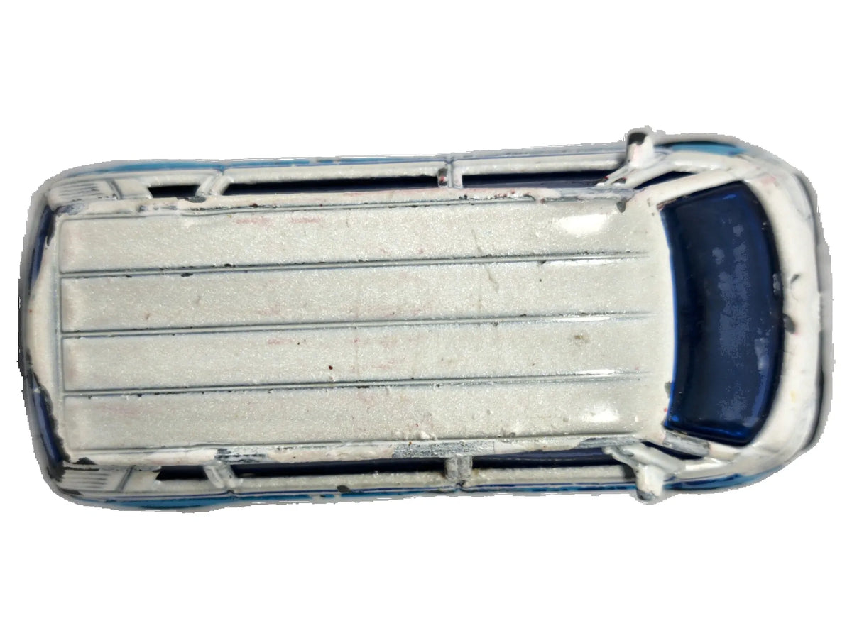 Volkswagen Microbus Matchbox 2001 Biały 1:58 – zdjęcie 8