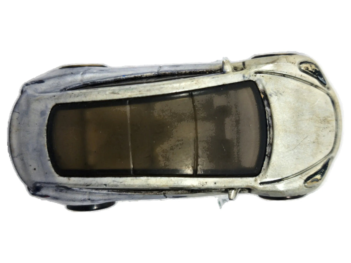 Tesla Model S Hot Wheels 2013 Mainline 1:64 Luzak Srebrny – zdjęcie 8