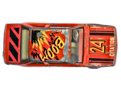 CHEVROLET CITATION BOOM 24 Yatming Czerwony 1:64 – zdjęcie 8